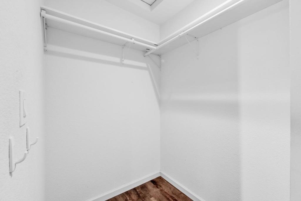 https://media.crmls.org/mediaz/7b17a73c-761a-41bd-8ab5-41cfec24b297.jpg?preset=X-Large