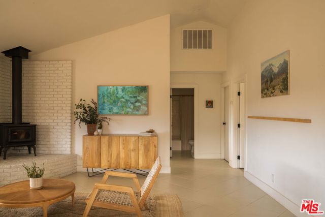 50950 Burns Canyon Road, Pioneertown CA: https://media.crmls.org/mediaz/7b18484b-ed5e-486b-a7be-0212751eadb1.jpg