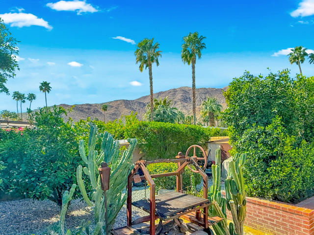 71521 Halgar Road, Rancho Mirage CA: https://media.crmls.org/mediaz/7b184b6c-3ae2-4f58-9224-ec570cbd216d.jpg
