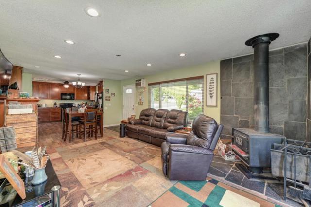 874 Feather Drive, Copperopolis CA: https://media.crmls.org/mediaz/7b18a514-993d-4e54-adc0-5bedf5afcc45.jpg