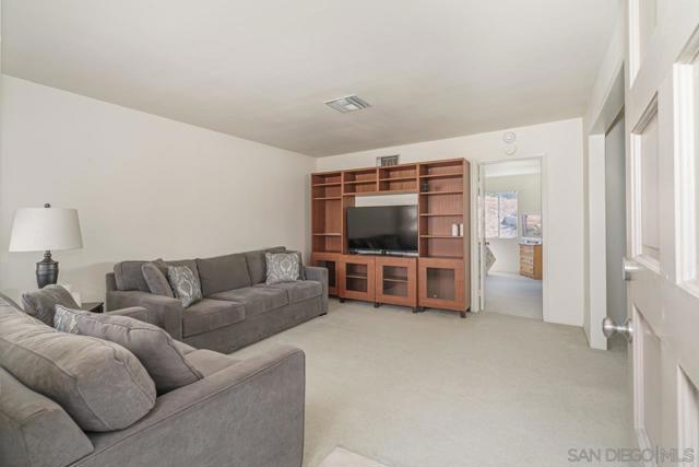 5393 Mary Fellows Avenue, La Mesa CA: https://media.crmls.org/mediaz/7b192e65-6580-4dd9-a9f3-d40aad102ece.jpg
