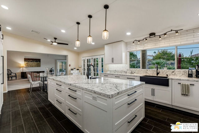 600 W Via Escuela, Palm Springs, CA 92262