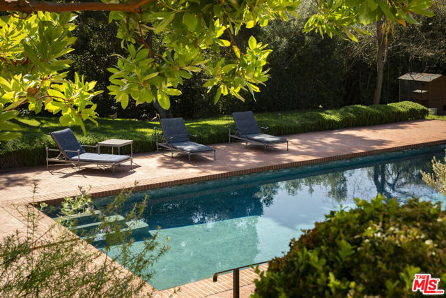 770 Via Manana, Montecito CA: https://media.crmls.org/mediaz/7b19e744-3491-4ee5-8da6-e1851b89e9f2.jpg