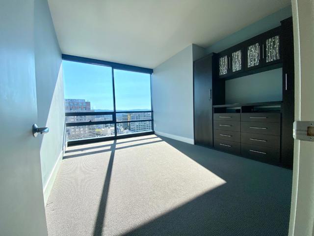 88 E San Fernando, San Jose CA: https://media.crmls.org/mediaz/7b1a1499-2388-4c47-92e9-2f3f2df9810c.jpg
