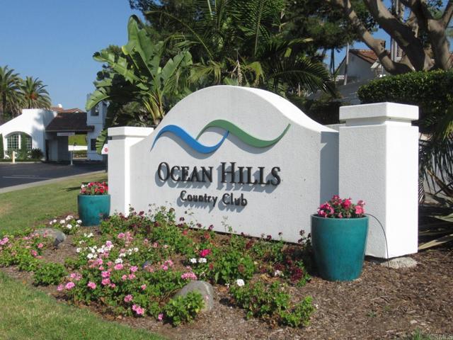 Detail Gallery Image 1 of 35 For 4052 Aeolia Way, Oceanside,  CA 92056 - 2 Beds | 2 Baths