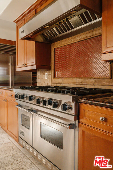 1835 Pandora Avenue, Los Angeles CA: https://media.crmls.org/mediaz/7b1a8da4-9a7b-4404-a728-25a839ea2793.jpg