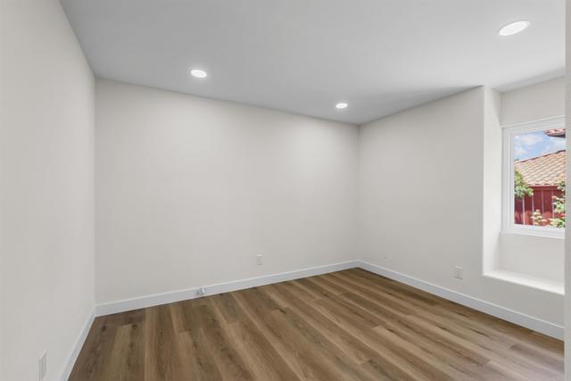 718 Lockwood Place, Oceanside CA: https://media.crmls.org/mediaz/7b1ab685-84ae-4bf6-a61c-94ad394a9d69.jpg
