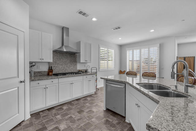50610 Calle Cebrino, Coachella CA: https://media.crmls.org/mediaz/7b1bca9f-55a4-40cc-b014-3ea55c931c44.jpg
