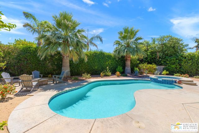 40870 Avenida Rosario, Palm Desert CA: https://media.crmls.org/mediaz/7b1c5750-a7da-4e17-8d64-2903585a7cd6.jpg