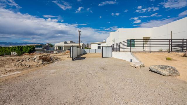 67670 Buckboard Lane, Desert Hot Springs CA: https://media.crmls.org/mediaz/7b1c7118-47fc-44c4-a666-4e29576dcd1f.jpg