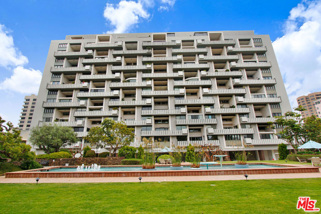 10375 Wilshire Boulevard 7F, Los Angeles, CA 90024