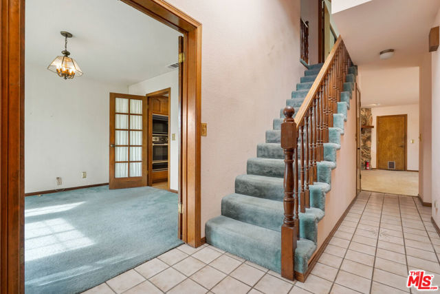 Foyer & Formal Dining Room