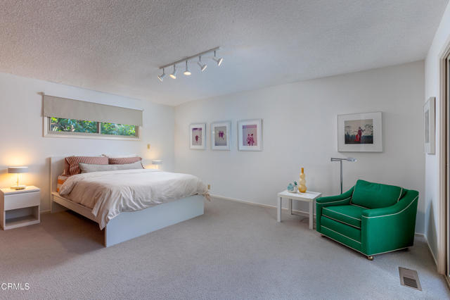 1570 Old House Road, Pasadena CA: https://media.crmls.org/mediaz/7b1d03e3-0f06-4d5f-a7cd-378ec60a62db.jpg