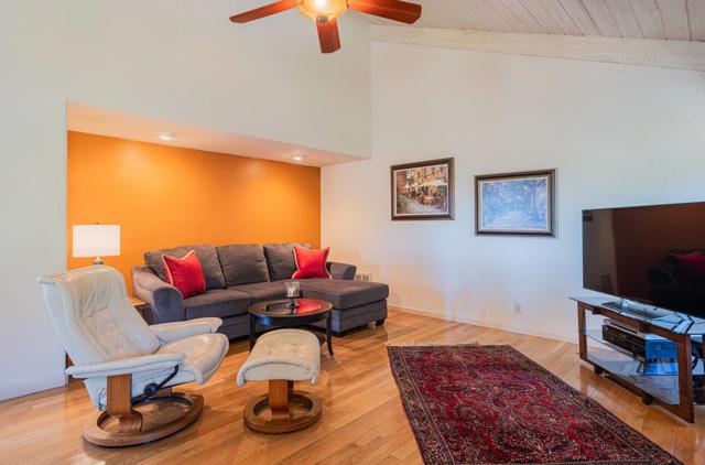 15847 Pleasant Valley Lane, Salinas CA: https://media.crmls.org/mediaz/7b1dc921-1675-4855-8151-bf19aaad1470.jpg