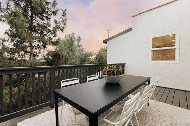 4033 S Hempstead Cir, San Diego CA: https://media.crmls.org/mediaz/7b1eac41-c3ca-4860-a214-379f4fcad2d9.jpg