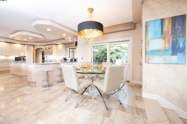 4478 Deer Ridge Rd, Danville CA: https://media.crmls.org/mediaz/7b1eb540-8de9-4c9a-8d06-ee4a768e0117.jpg