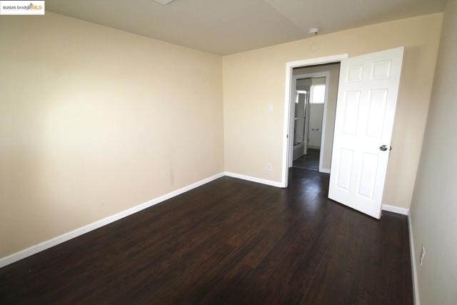 3044 Capp ST, Oakland CA: https://media.crmls.org/mediaz/7b1f782c-a595-401b-9c83-90f572066c8f.jpg