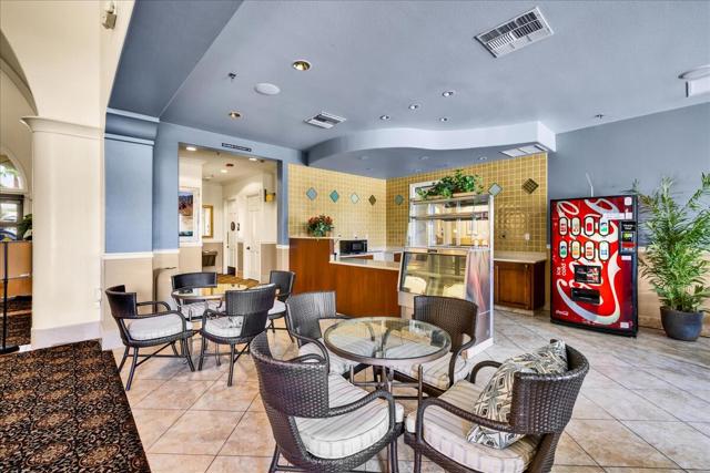 3839 Blue Sky Way, Palm Springs CA: https://media.crmls.org/mediaz/7b20c4f9-48bf-4195-904d-980148d752f6.jpg