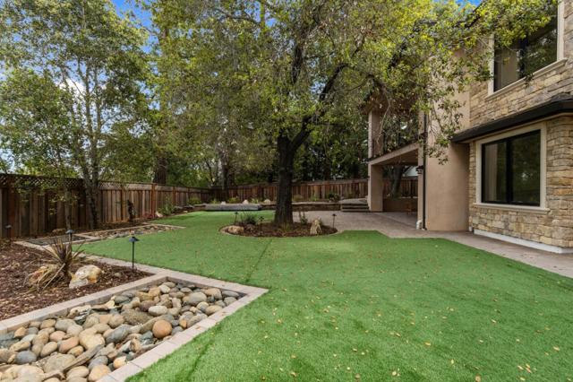 18061 Saratoga Los Gatos Road, Monte Sereno CA: https://media.crmls.org/mediaz/7b20cf3c-ffd3-4257-88f9-ebe5d6e67352.jpg