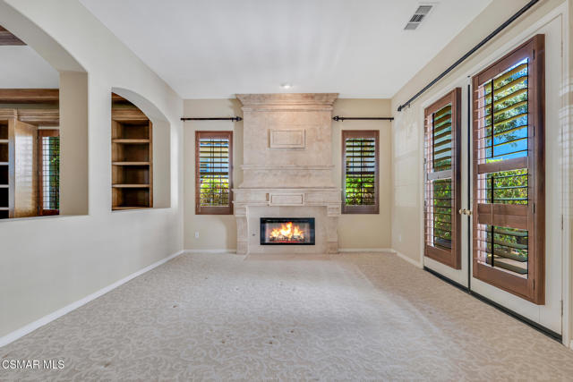 5199 Via Dolores, Newbury Park CA: https://media.crmls.org/mediaz/7b22cbcc-255d-426b-9110-be1de957ee80.jpg