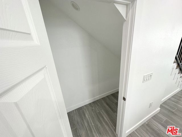 1123 Browning Boulevard, Los Angeles CA: https://media.crmls.org/mediaz/7b2318c4-c776-46a7-a843-56f6203a9168.jpg