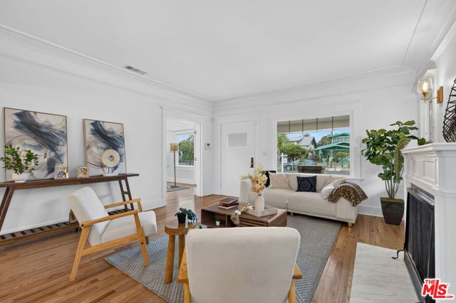 1588 West 49th Street photo 9