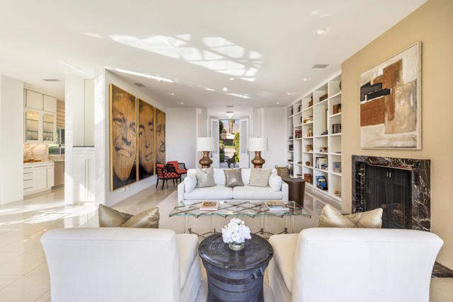 47204 El Agadir, Palm Desert CA: https://media.crmls.org/mediaz/7b23942f-39c5-44f5-9f54-fb97a902956e.jpg