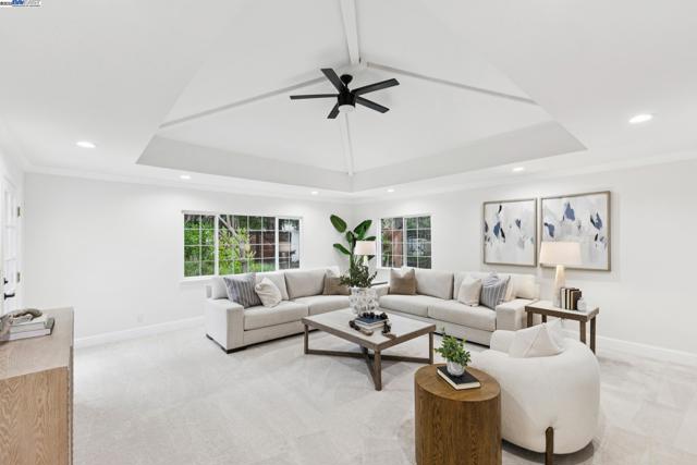 55 Cora Ct, Walnut Creek CA: https://media.crmls.org/mediaz/7b24718f-8148-4261-85bb-5485e437bf3a.jpg