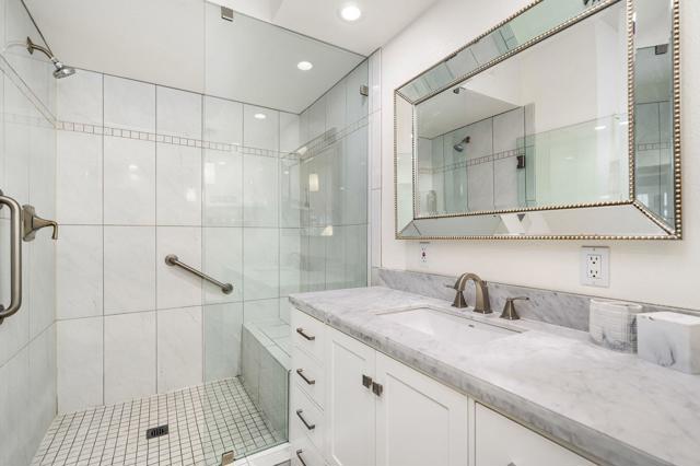 673 Vista Lago Circle N, Palm Desert, CA 92211
