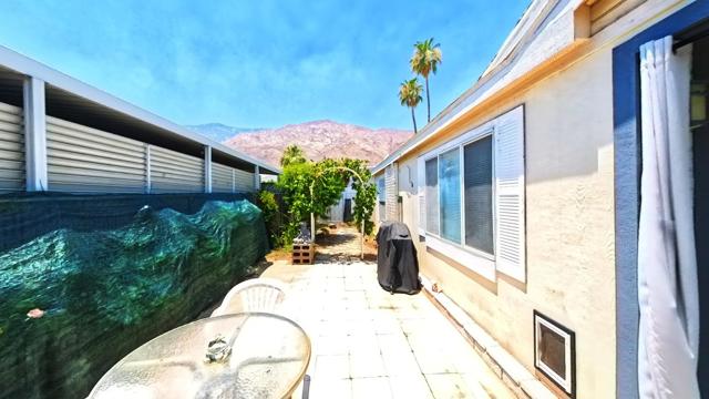 234 Lei Drive, Palm Springs CA: https://media.crmls.org/mediaz/7b256538-87d6-43ed-9391-d8d6068b0ddd.jpg