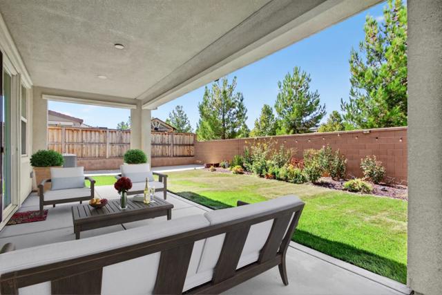 6640 Silverleaf Court, Tracy CA: https://media.crmls.org/mediaz/7b25a5c7-0895-40cd-affe-3f8d9d784254.jpg