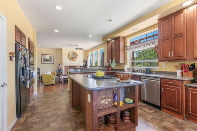 26671 Littlepage Road, Ramona CA: https://media.crmls.org/mediaz/7b26528f-77bc-45cb-a409-cd1038b38d76.jpg