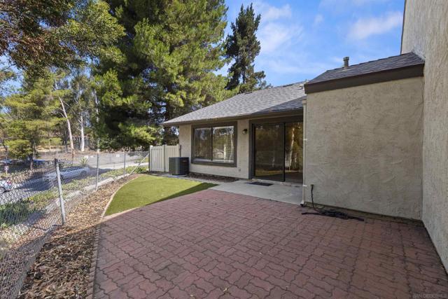 12194 Wilsey Way, Poway CA: https://media.crmls.org/mediaz/7b271db2-91ab-4429-8e42-7f871fd69d0e.jpg