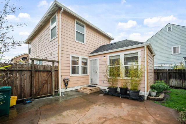 10510 East Court, Oakland CA: https://media.crmls.org/mediaz/7b28a45f-44bd-448f-a1f2-7a16ca756b23.jpg