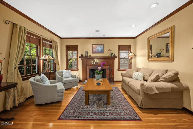 1116 Foothill Street, South Pasadena CA: https://media.crmls.org/mediaz/7b2978e8-9369-4058-819f-afbfbf1992c7.jpg