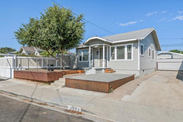 Detail Gallery Image 4 of 27 For 2503 Sumac Dr, San Diego,  CA 92105 - 2 Beds | 1 Baths