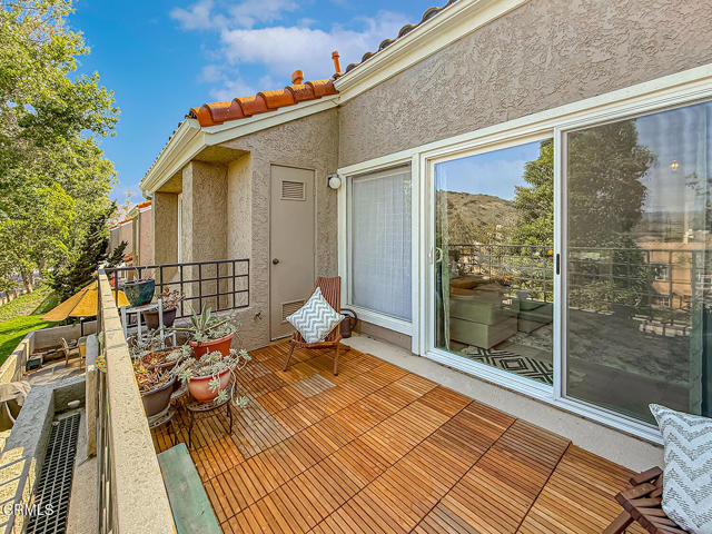 5965 Paseo Encantada, Camarillo CA: https://media.crmls.org/mediaz/7b2c9308-b9a0-4249-b418-5a2670bfeb65.jpg