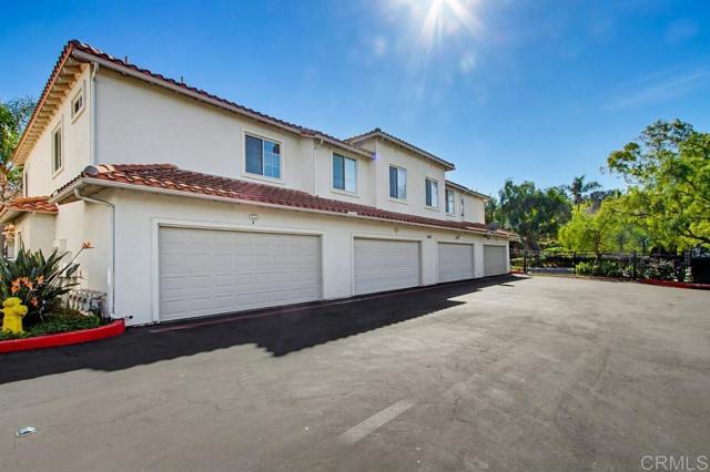 Detail Gallery Image 34 of 37 For 4002 Craven Rd #4,  Oceanside,  CA 92057 - 3 Beds | 2/1 Baths