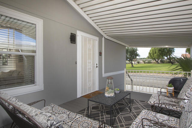 Image 19 of 48 For 14777 Palm Drive  8