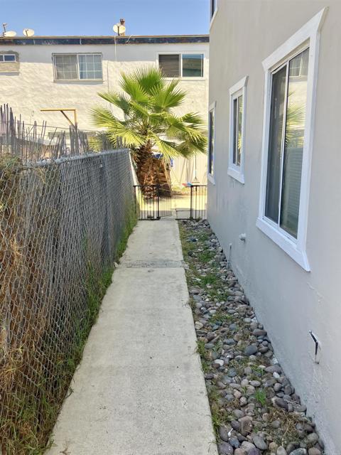 3867 71 Menlo Avenue, San Diego CA: https://media.crmls.org/mediaz/7b31deb3-4225-43a5-9845-74f6d5e52b12.jpg