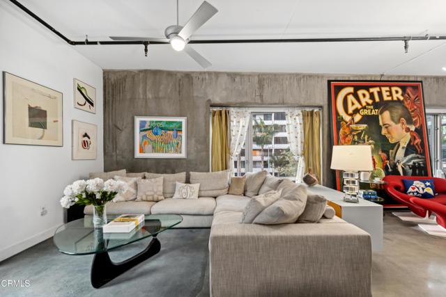 645 W 9th Street, Los Angeles CA: https://media.crmls.org/mediaz/7b326aae-367e-4f2f-b45a-b1da9eca21db.jpg