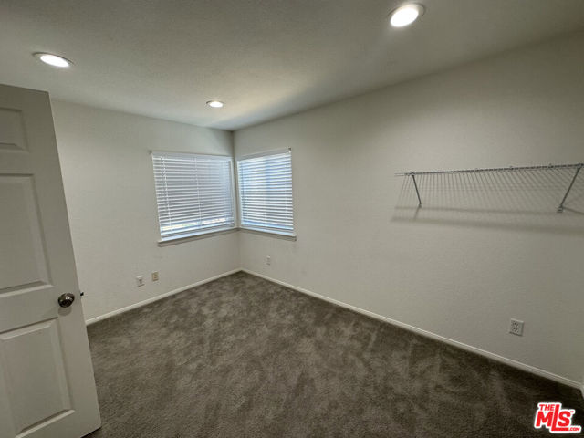 4833 Astuto Drive, Palmdale CA: https://media.crmls.org/mediaz/7b32a347-503d-4a52-966e-5ac4a0b153d8.jpg