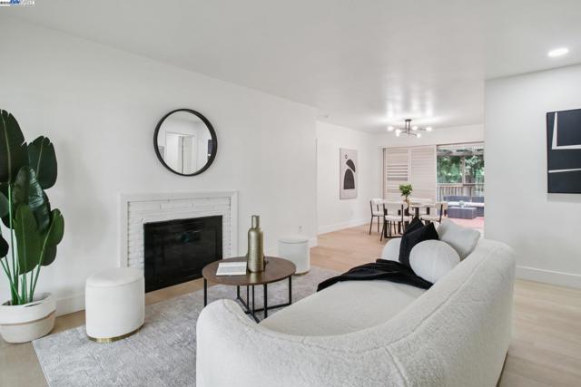 16045 Via Cordoba, San Lorenzo CA: https://media.crmls.org/mediaz/7b35315f-73a0-4d40-a4ac-59fd8bb52d97.jpg