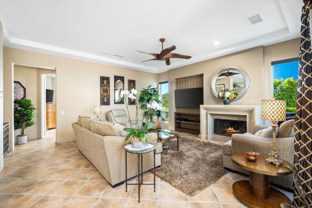 78975 Breckenridge Drive, La Quinta CA: https://media.crmls.org/mediaz/7b358afd-2643-4a8f-a8d2-4e25be06d56b.jpg