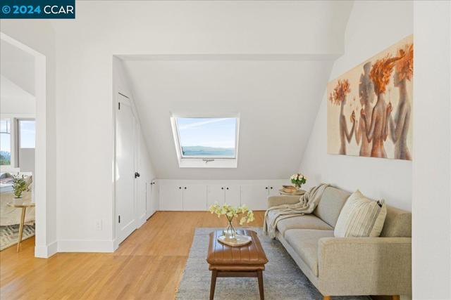 Image 35 of 60 For 900 Spruce St