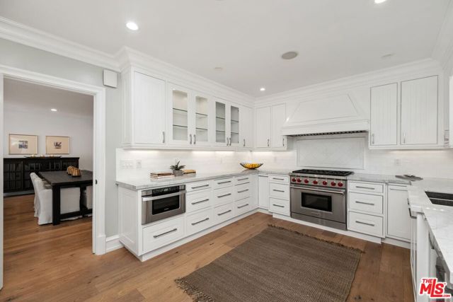 514 N Walden Drive, Beverly Hills CA: https://media.crmls.org/mediaz/7b36cb18-f707-4591-8199-e74228fc2f8a.jpg