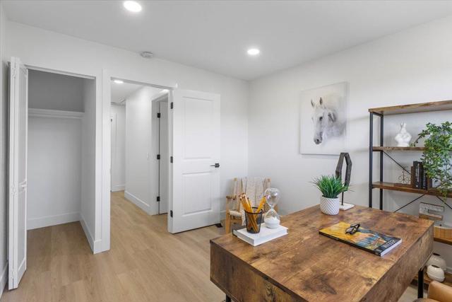 17060 Lon Road, Los Gatos CA: https://media.crmls.org/mediaz/7b380010-80d2-4ccd-aefd-5328b6ff2601.jpg