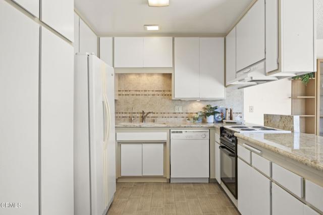 334 E Elfin Green, Port Hueneme CA: https://media.crmls.org/mediaz/7b38254c-d60b-43df-a7b3-8205ddc086cb.jpg