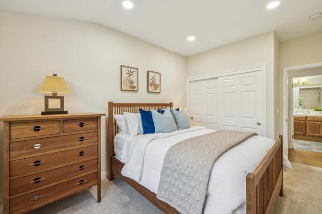 2031 Farndon Avenue, Los Altos CA: https://media.crmls.org/mediaz/7b386ada-f6b6-480d-bdeb-f05c0cbd25aa.jpg