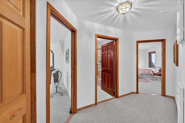 5224 Twin Falls Road, Morgan Hill CA: https://media.crmls.org/mediaz/7b3a4619-5f5f-4670-8379-47a45a438cb9.jpg